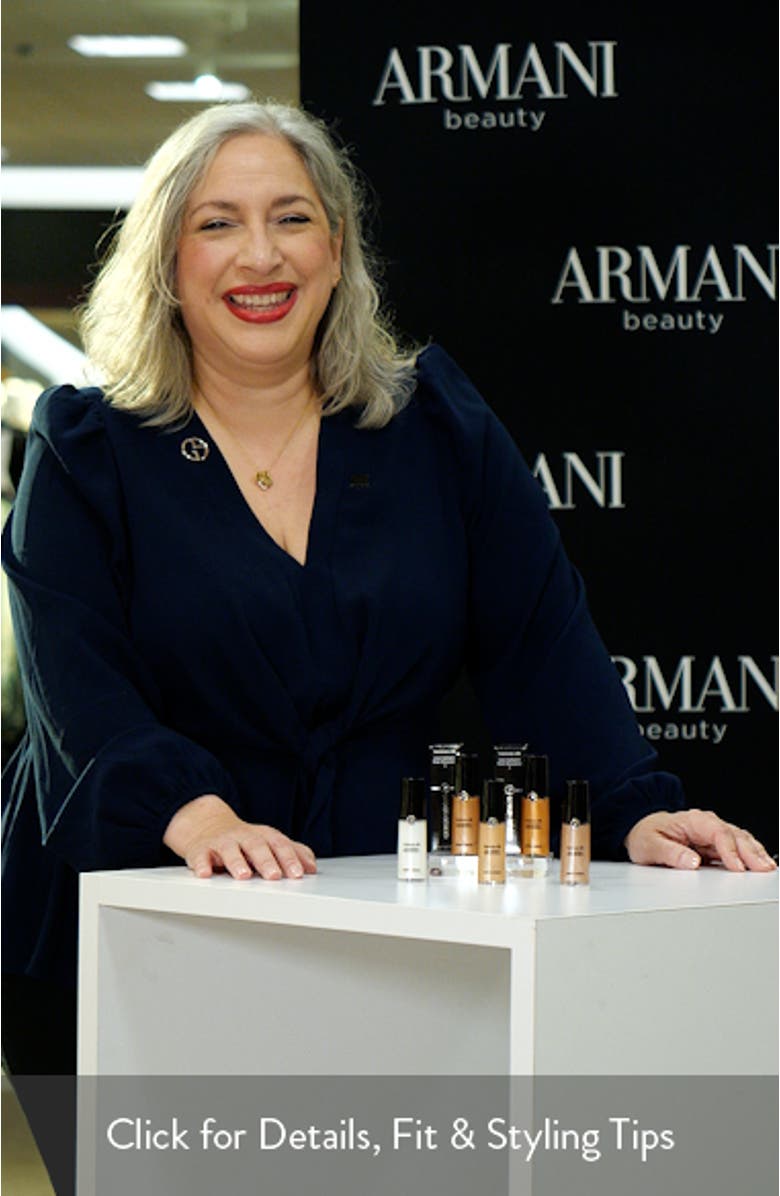 Luminous Silk Acqua Highlighter, sales video thumbnail