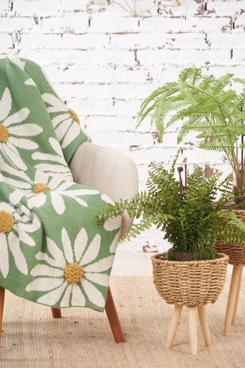 Carol & Frank Daisy Throw Blanket In Sand