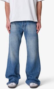 mnml Kick Flare Jeans