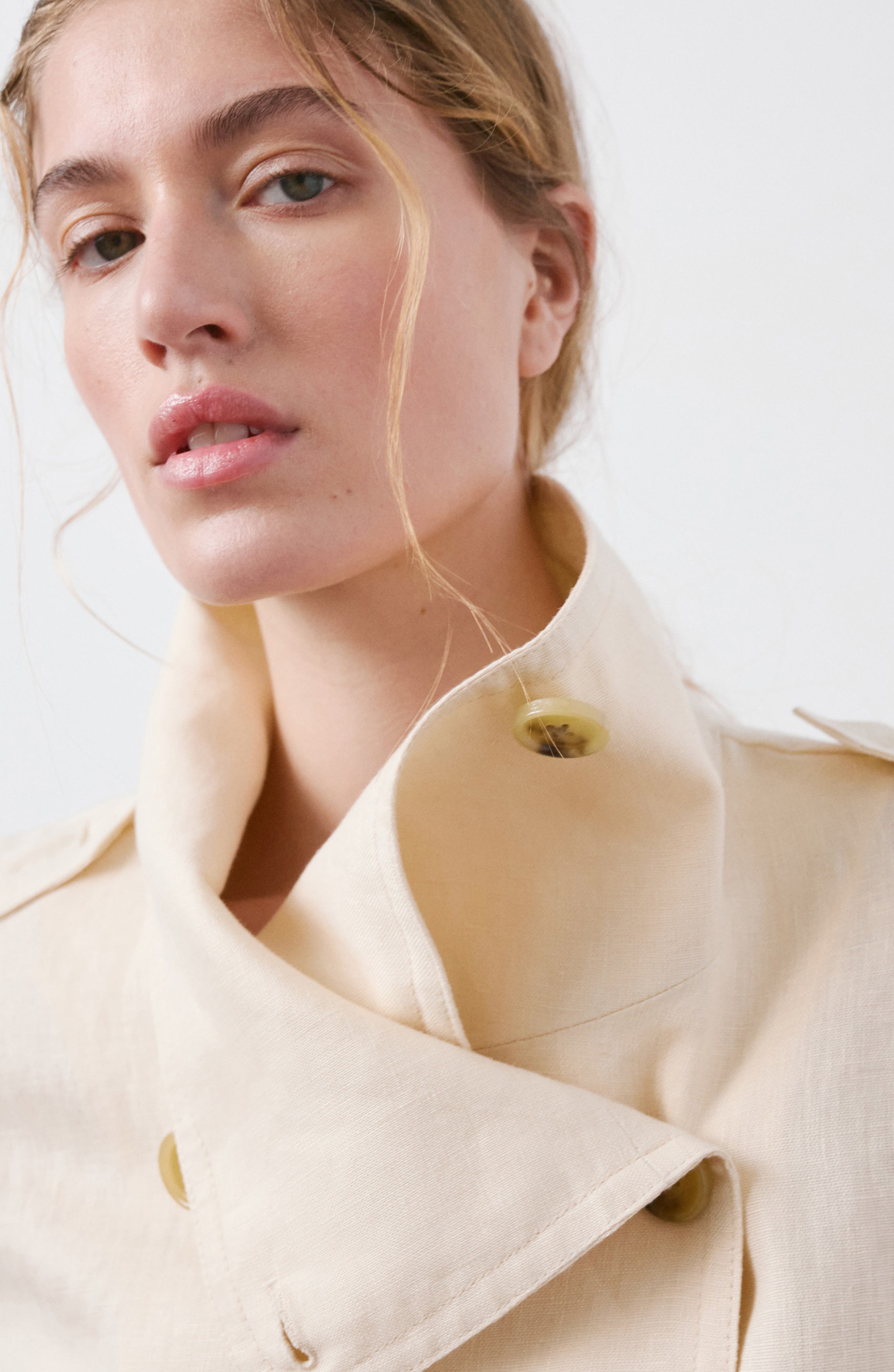 Женские MANGO Funnel Neck Linen Jacket — фото 4