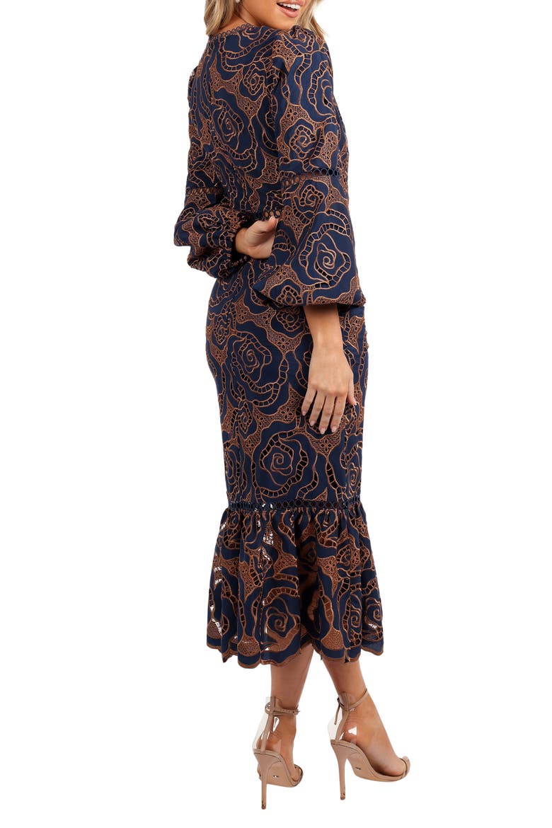 pierre long sleeve lace maxi dress - navy Miss Circle Women Giada Navy Lace Deep V Long Sleeve Maxi Dress