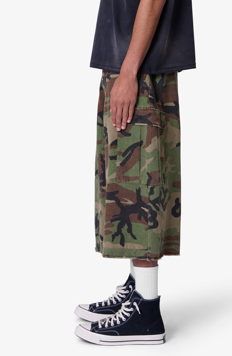 mnml Extralong Cotton Cargo Shorts, Alternate, color, Camo
