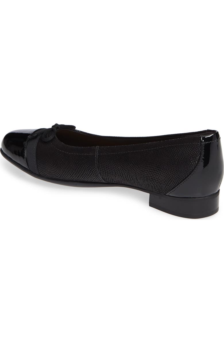 Clarks<sup>®</sup> Un Blush Cap Toe Flat, Alternate, color,