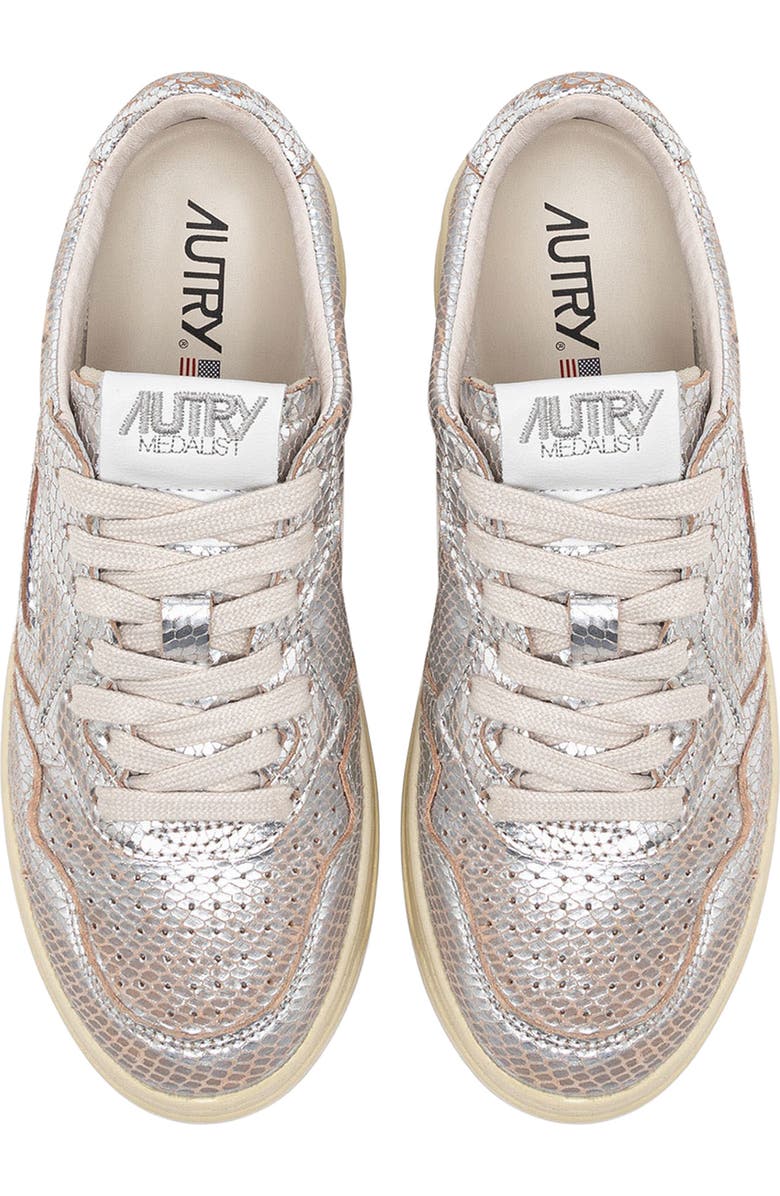 AUTRY Medalist Low Sneaker, Alternate, color, Metal/Snake Silver