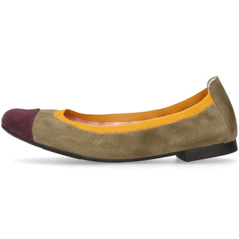 Round toe elasticated ballet flat