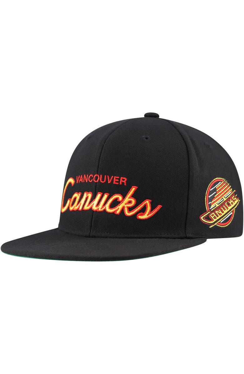 Mitchell & Ness Men's Mitchell & Ness Black Vancouver Canucks Core Team Script 2.0 Snapback Hat, Main, color, Black