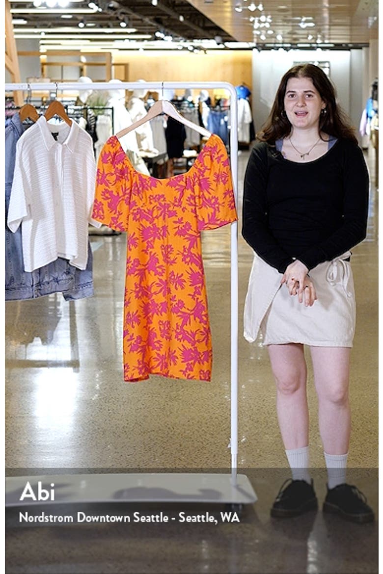 Floral Print Puff Shoulder Dress video