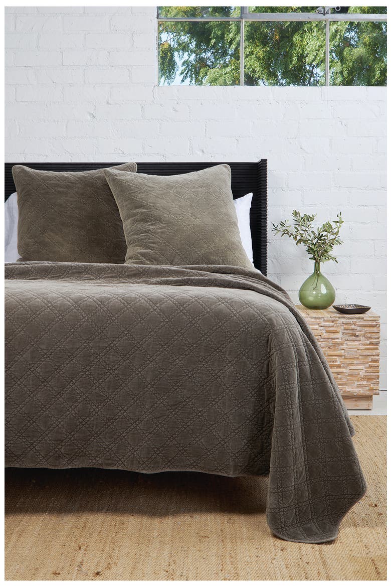 Brussels Coverlet, Alternate, color, PEWTER