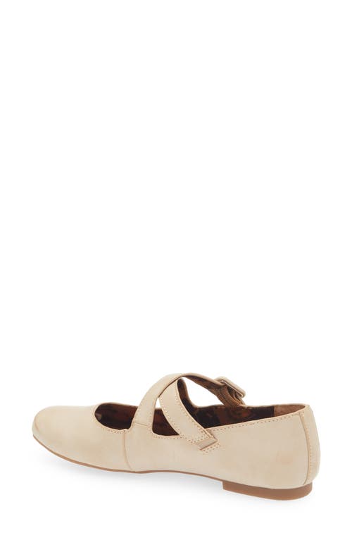 Korks Paige Crossover Mary Jane Flat In Cream