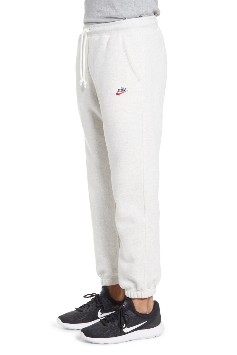Sportswear Heritage Jogger Sweatpants, Alternate, color, ATMOSPHERE GREY/ HEATHER