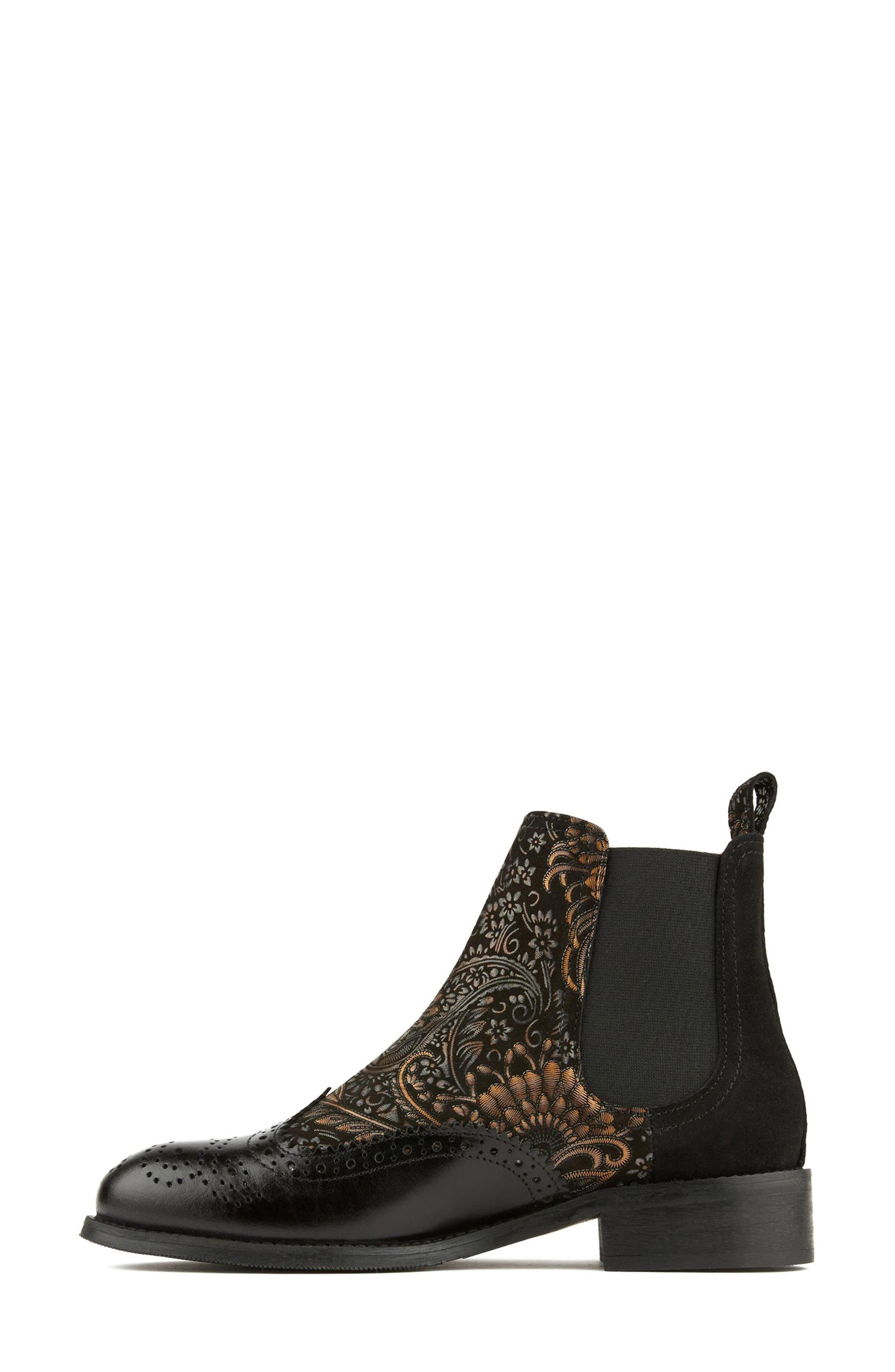 Mamacita Chelsea Boot, Alternate, color, BLACK