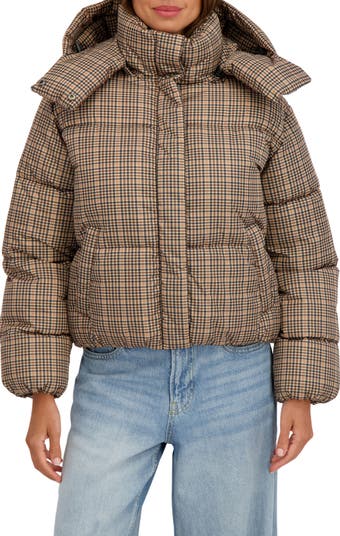 Short Hooded Puffer Jacket