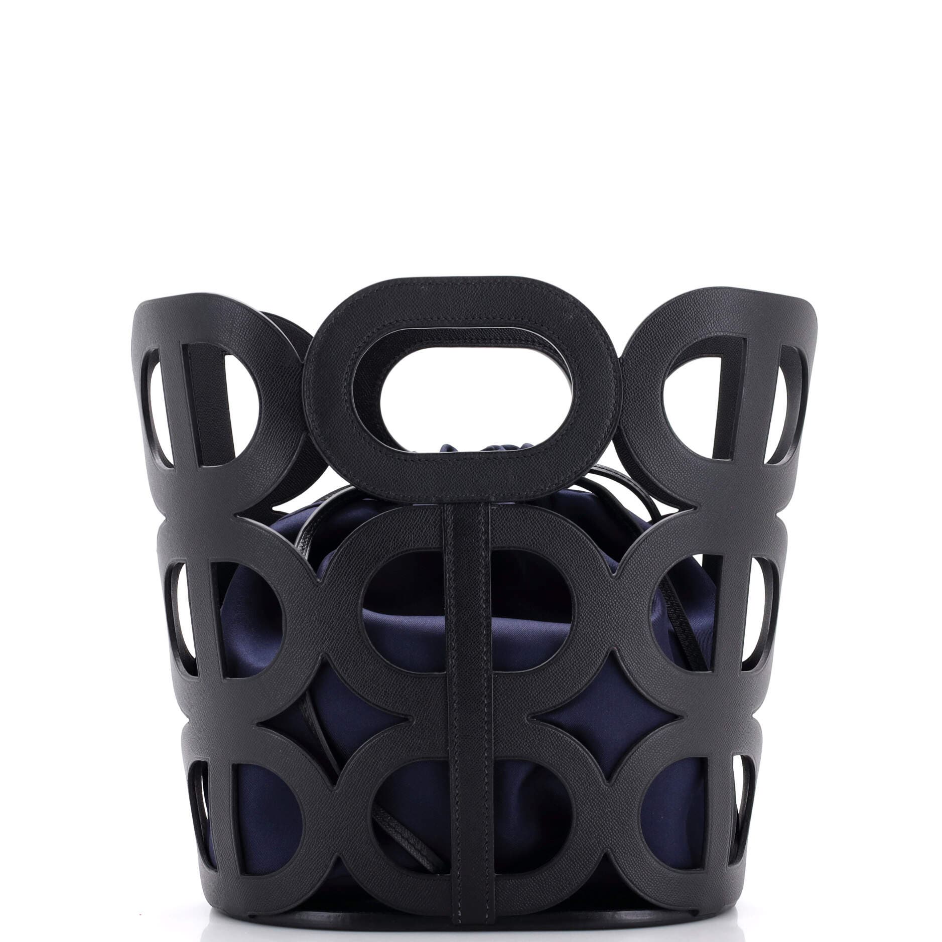 Pre-Owned Hermes Chaine d'Ancre Handbag Madame, Alternate, color, Noir