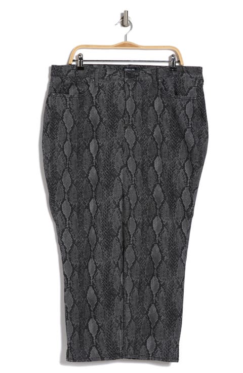 Slim Fit Straight Leg Jeans (Diamond Back) (Plus)