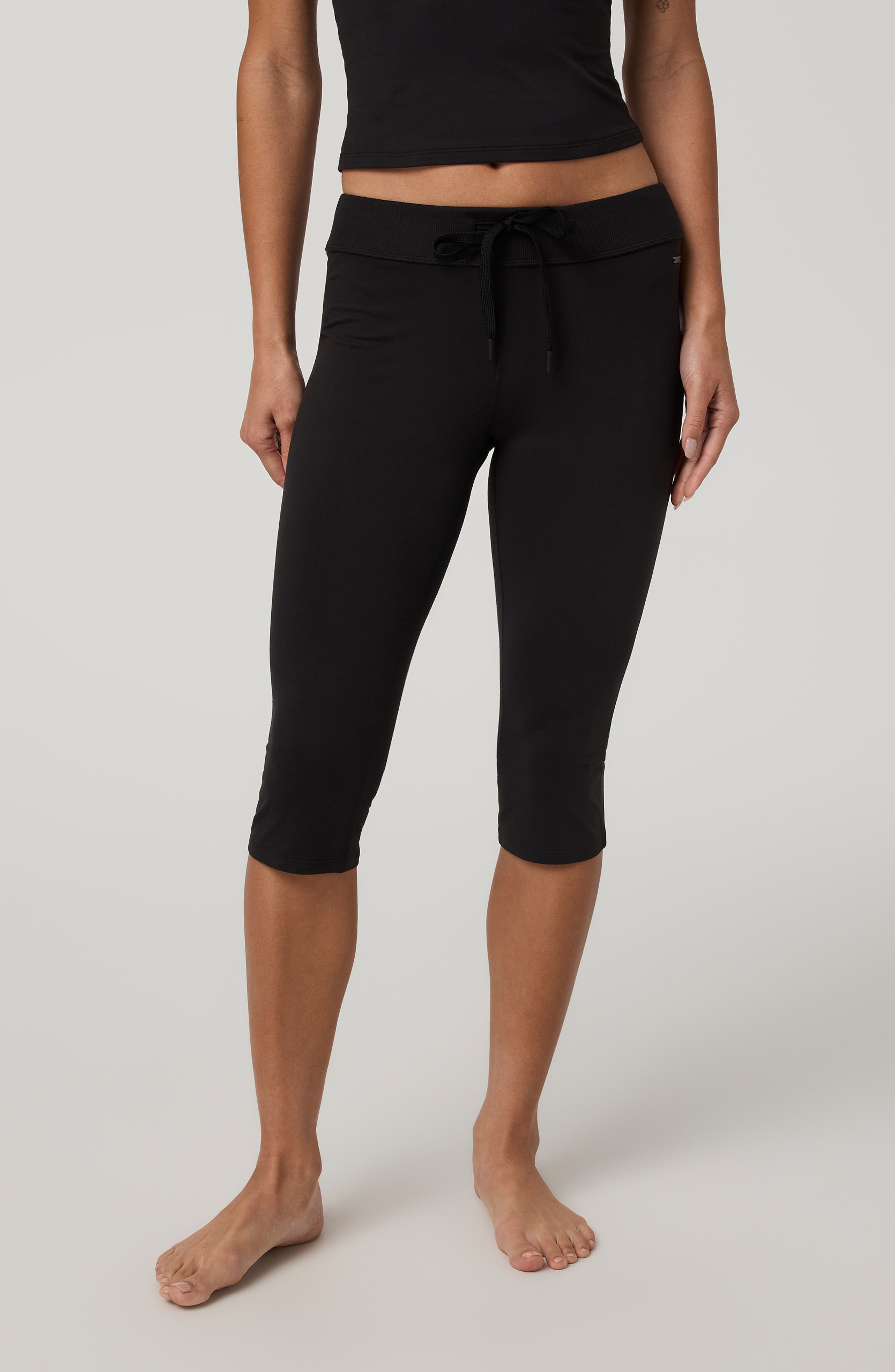 SOLID BLACK