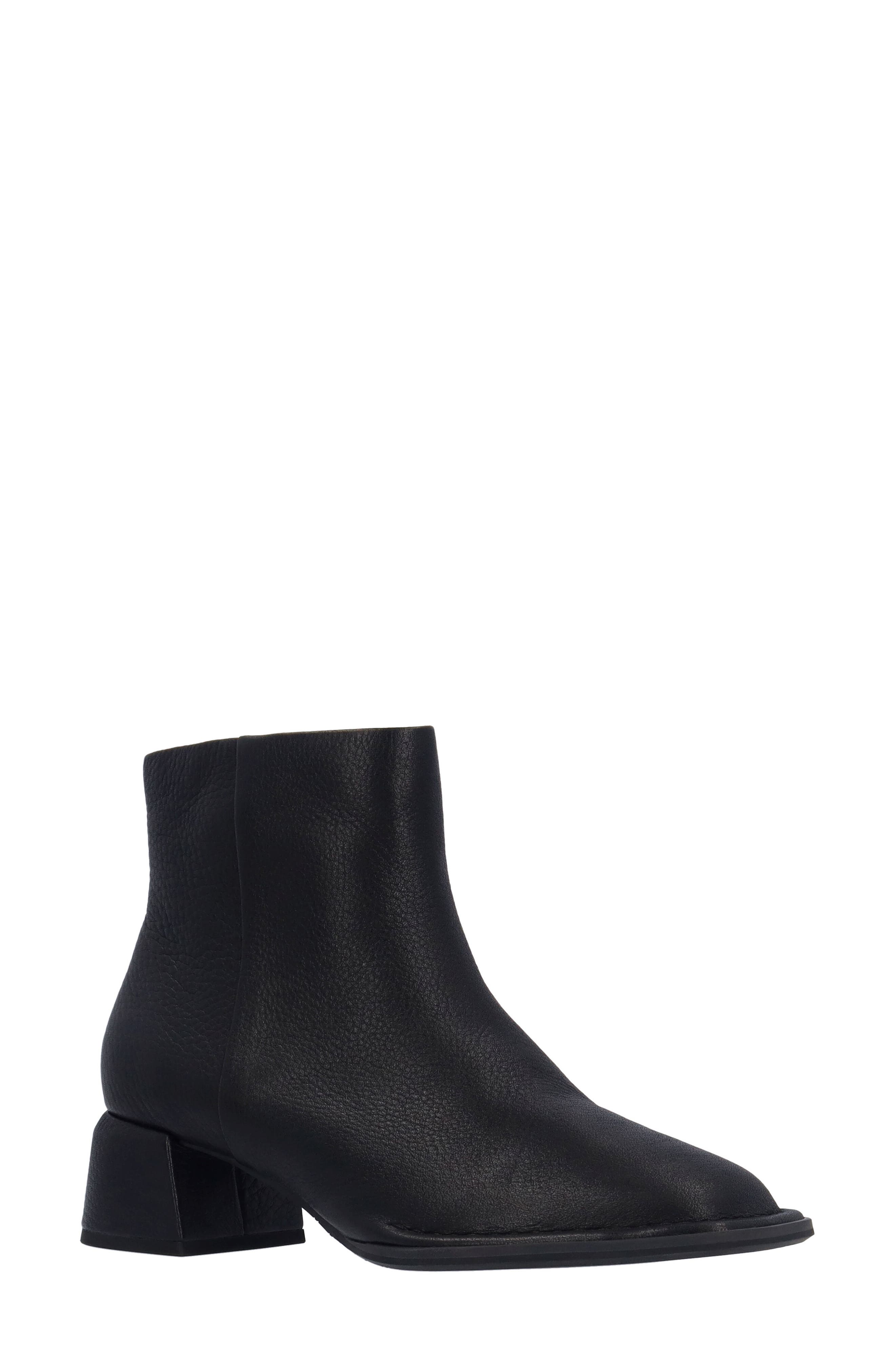 L'Amour des Pieds Nuvora Block Heel Bootie, Main, color, Black