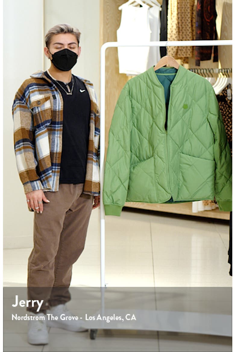 Men's Lightweight Reversible Quilted Down Jacket video