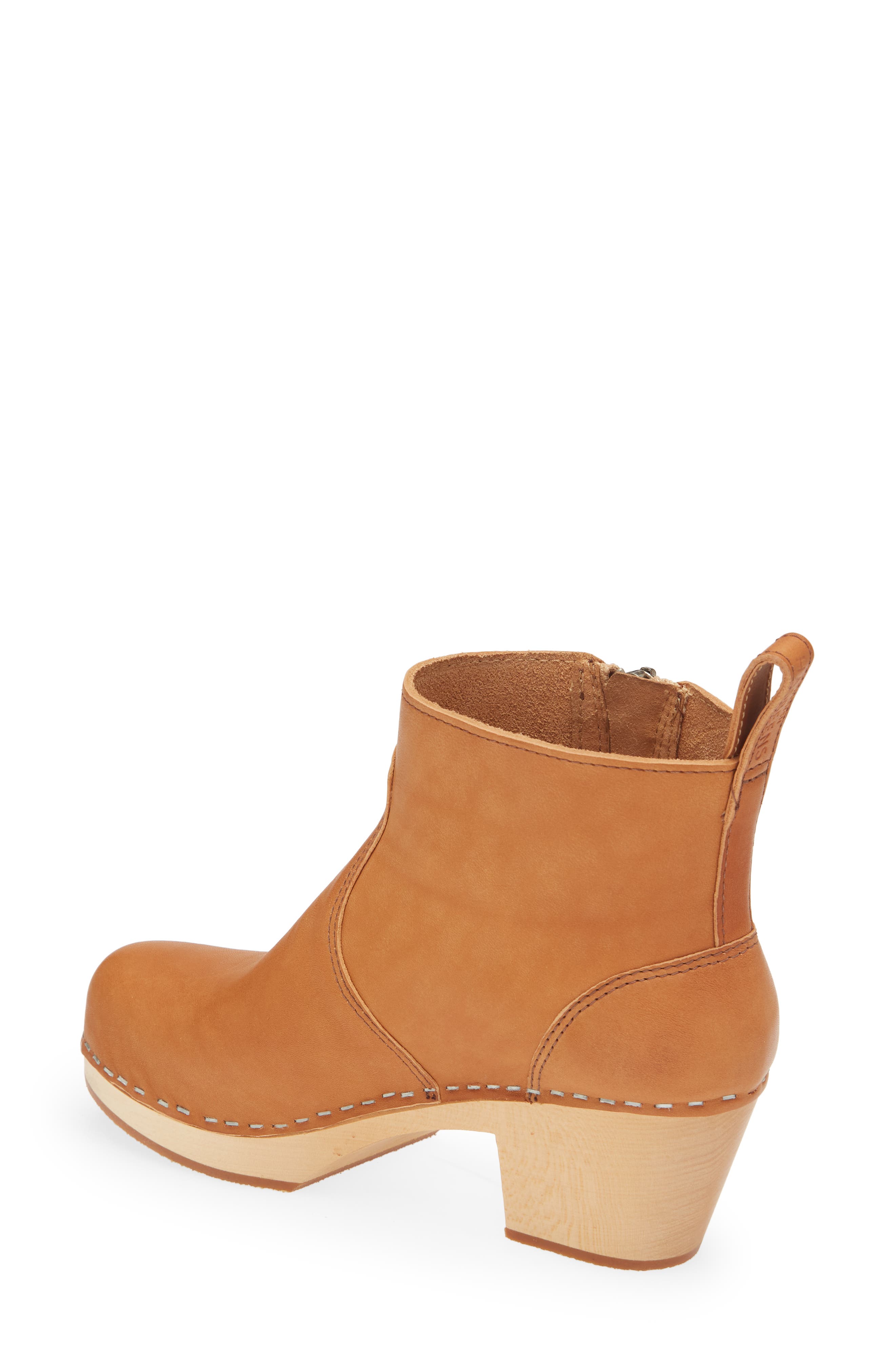 Zip It Emy Clog Bootie, Alternate, color, NATURE
