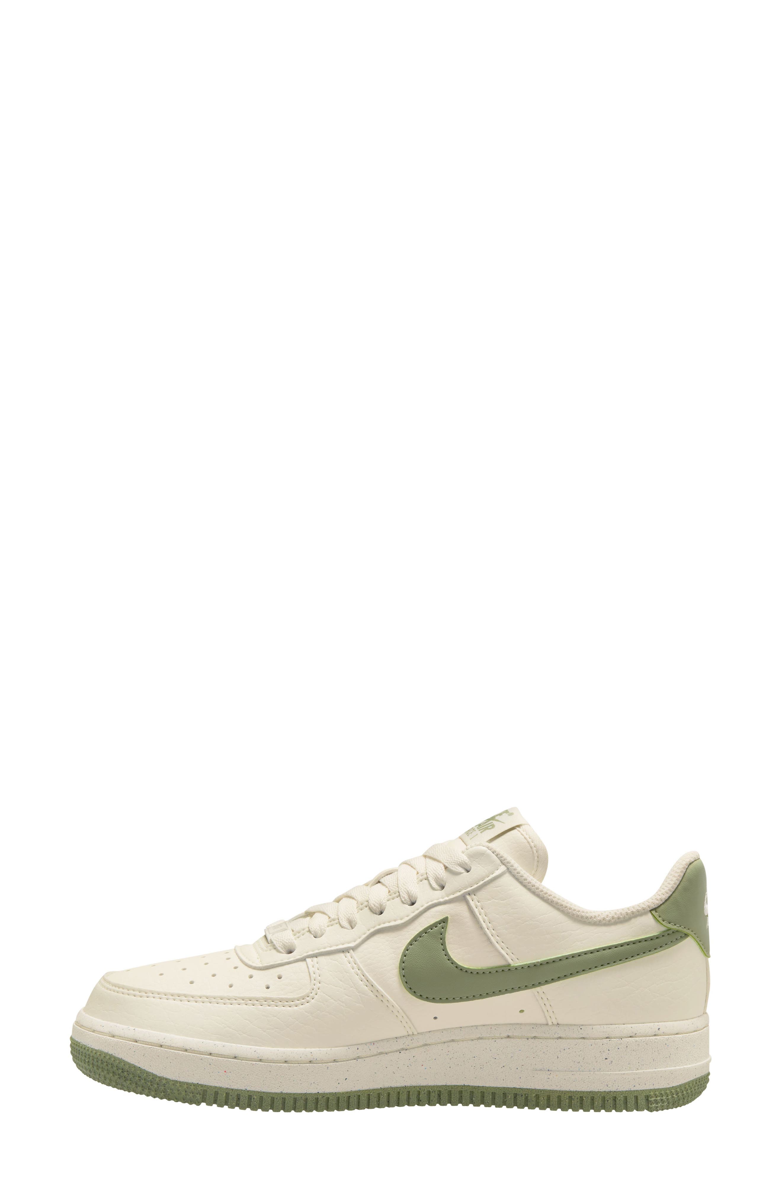 Air Force 1 '07 SE Basketball Sneaker, Alternate, color, SAIL/ OIL GREEN-SAIL-VOLT