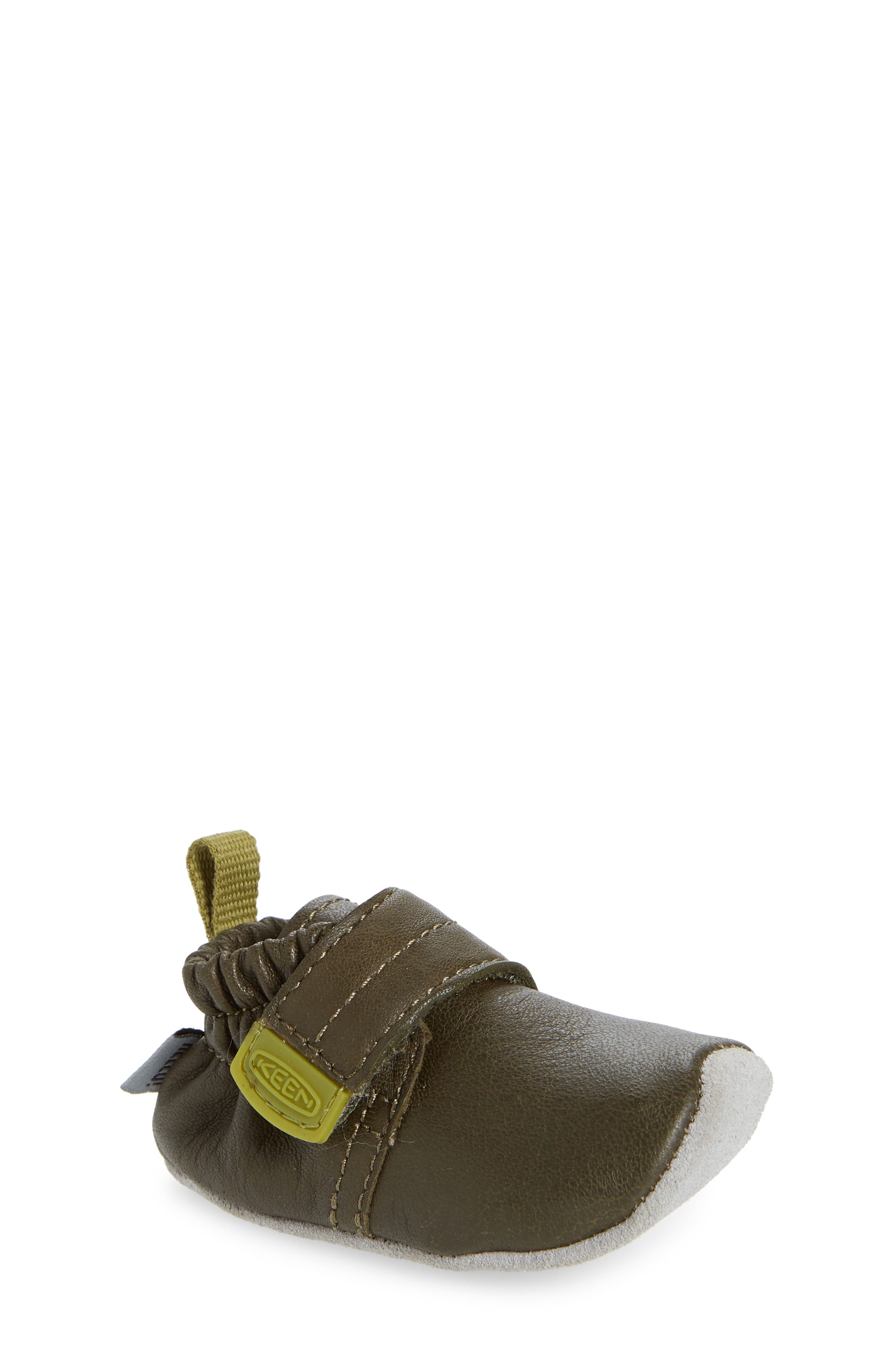 KEEN Leo Crib Shoe, Main, color, 