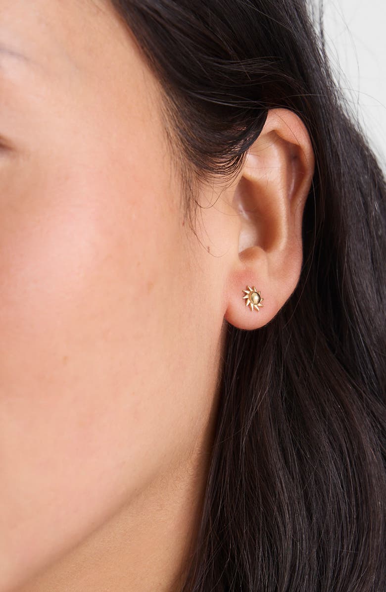 Madewell Demi-Fine Sun Stud Earrings, Alternate, color, 14K Gold