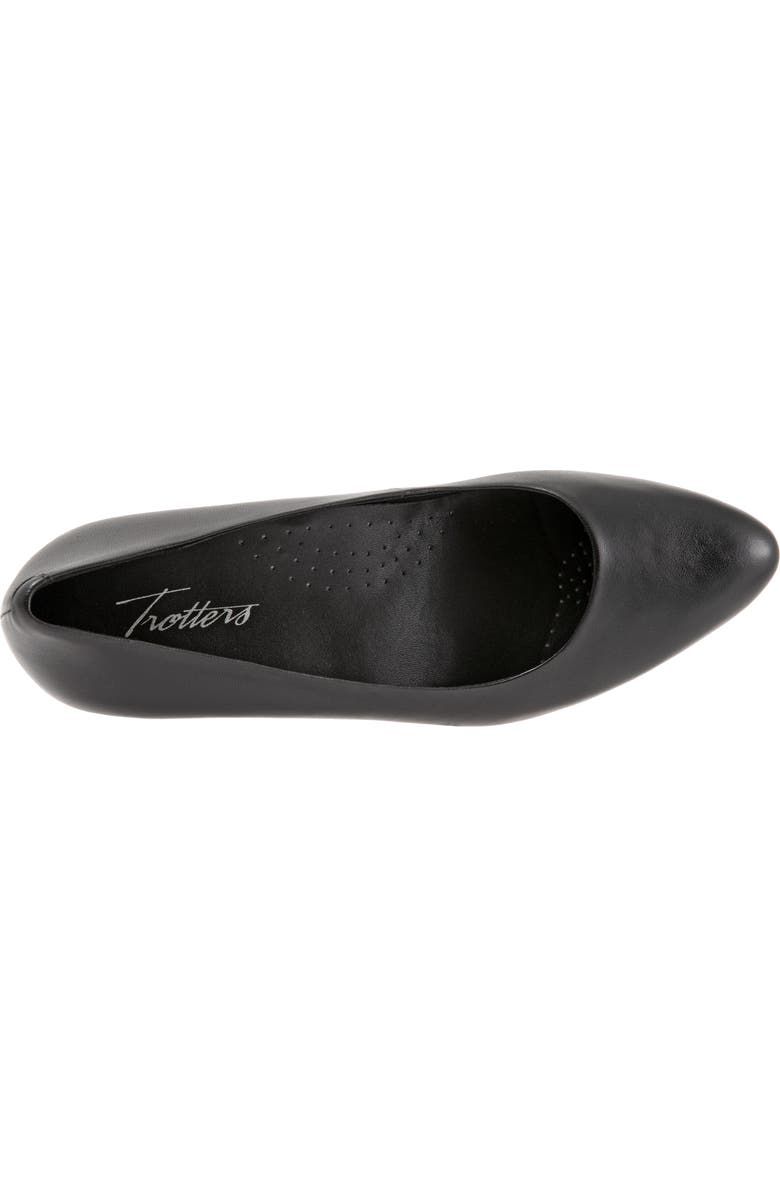 Trotters Kari Pointy Toe Pump, Alternate, color,