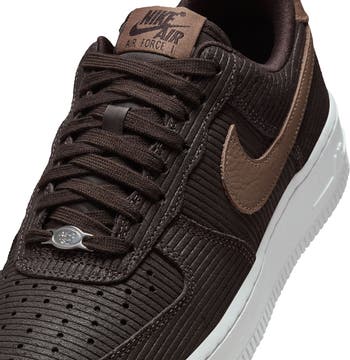 Air Force 1 '07 Basketball Sneaker