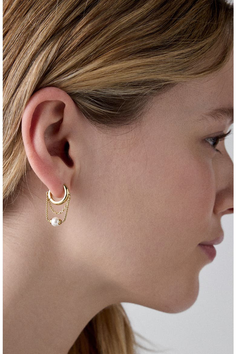 chain reaction faux pearl huggie hoop earrings, Alternate, color, CREAM.