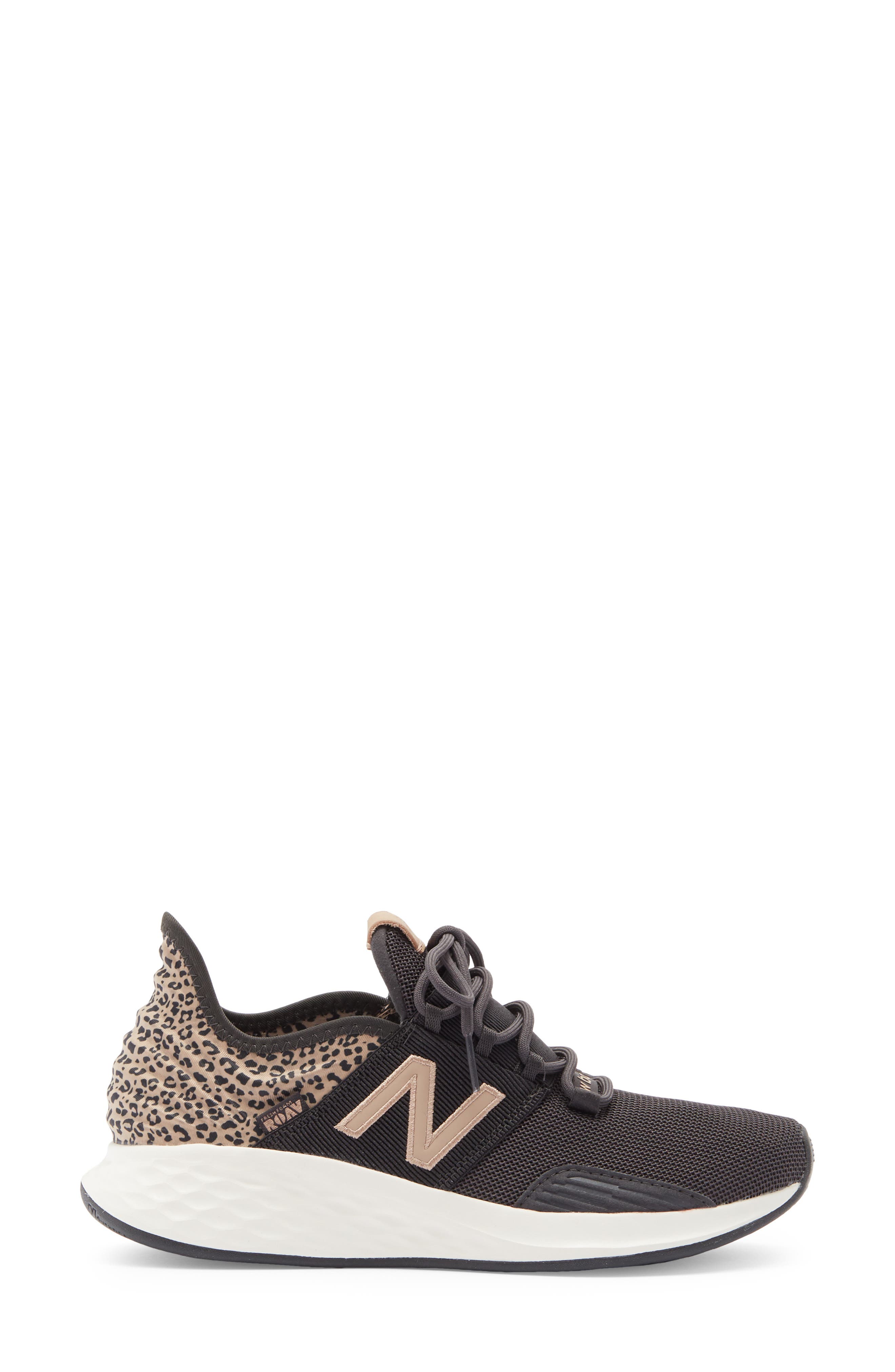 New Balance Roav Athletic Sneaker, Alternate, color, 