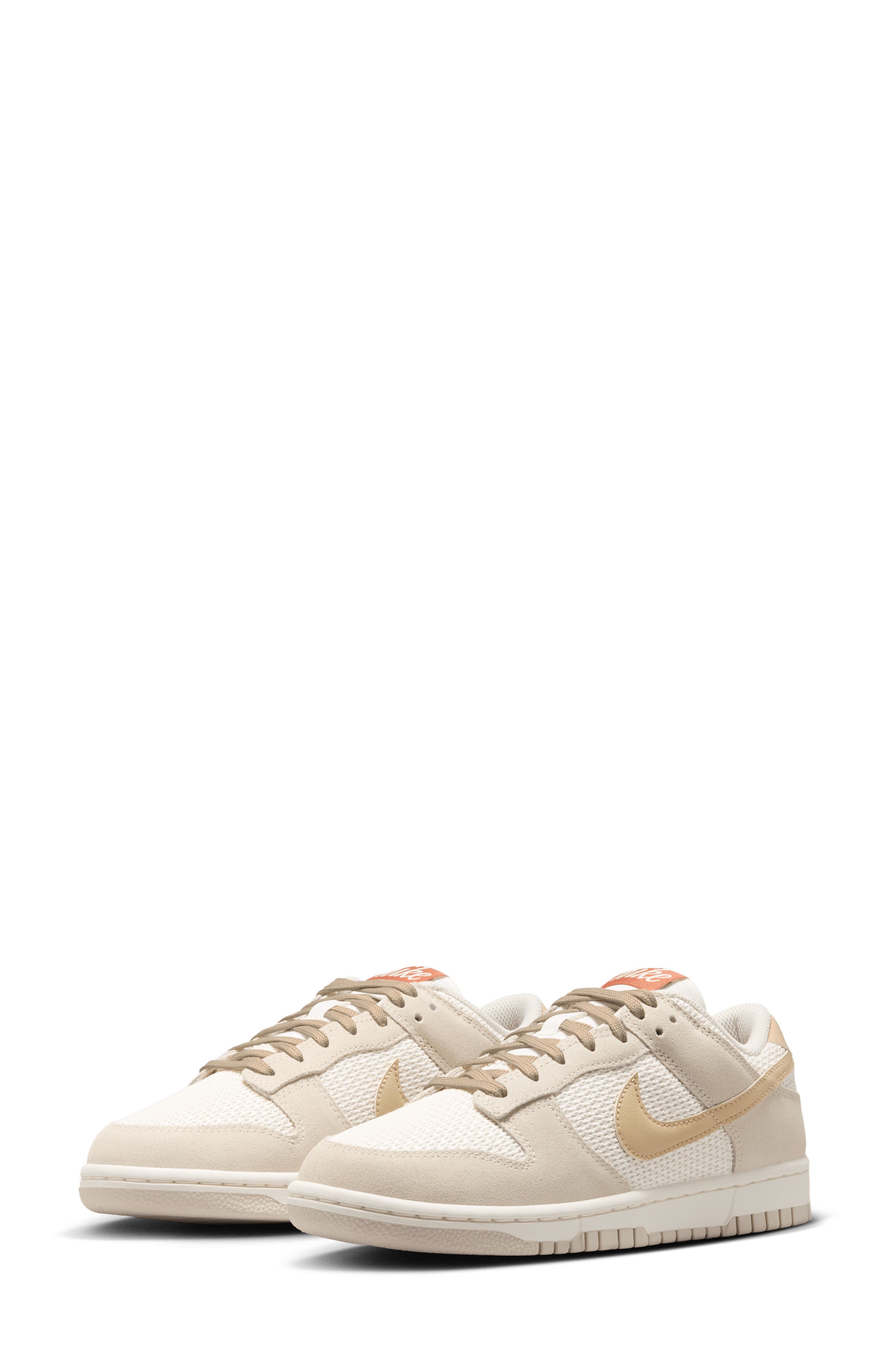 Nike Dunk Low SE Basketball Sneaker, Main, color, Sail/ Light Brown/ Sail/ Linen