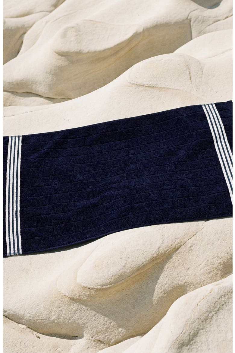 Nautilus 2-Piece Bath Towel Set, Alternate, color, Navy / White