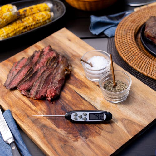 Maverick Fast Read Digital Probe Thermometer In Black