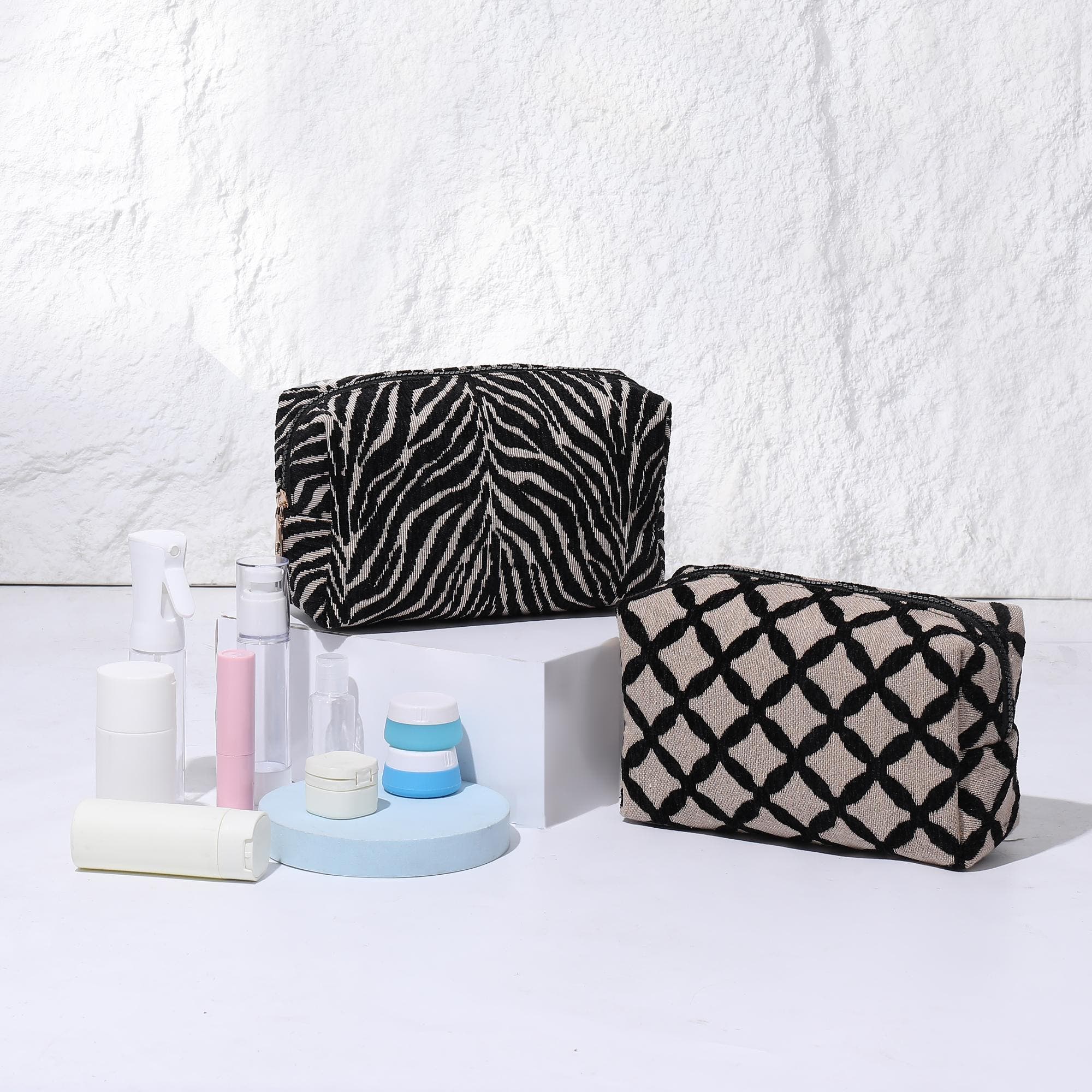 URBAN EXPRESSIONS HANDBAGS Zebrini Cosmetic & Travel Organizer Pouch, Alternate, color, Natural Black