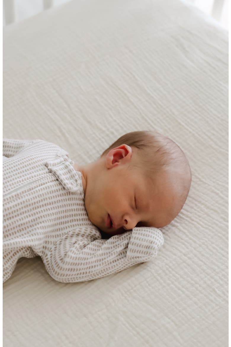 Assorted 2-Pack Muslin Crib Sheets, Alternate, color, NATURAL BIRCH