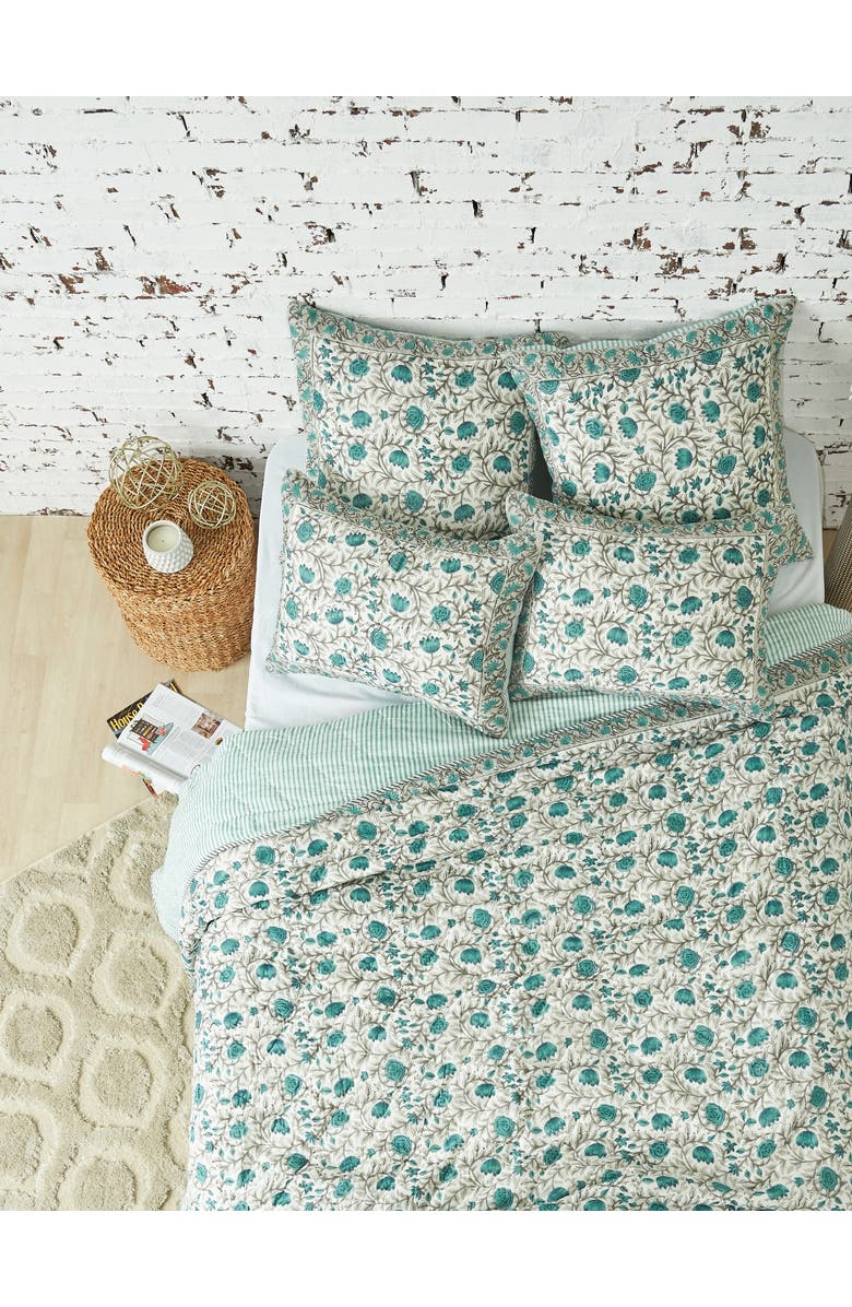 carol & frank Victory Surf Quilt, Main, color, Blue