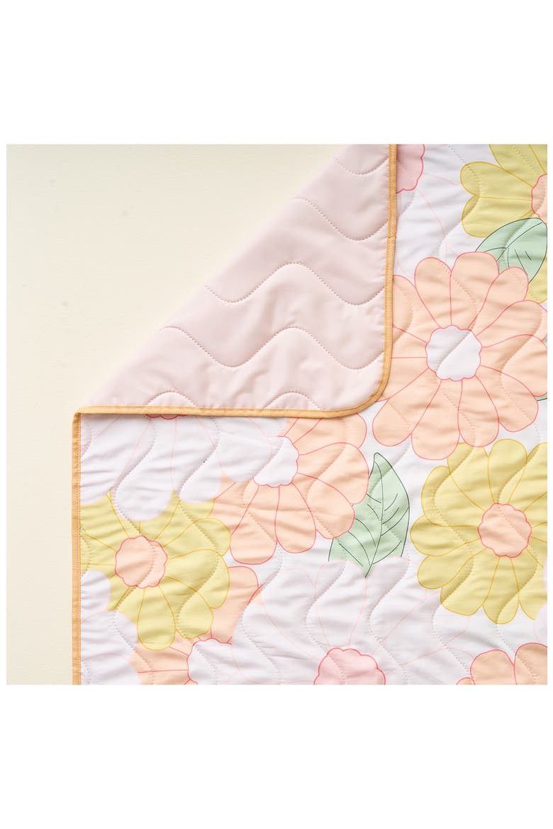 On-the-Go Quilted Blanket, Alternate, color, DAISY CRAZE PEACH