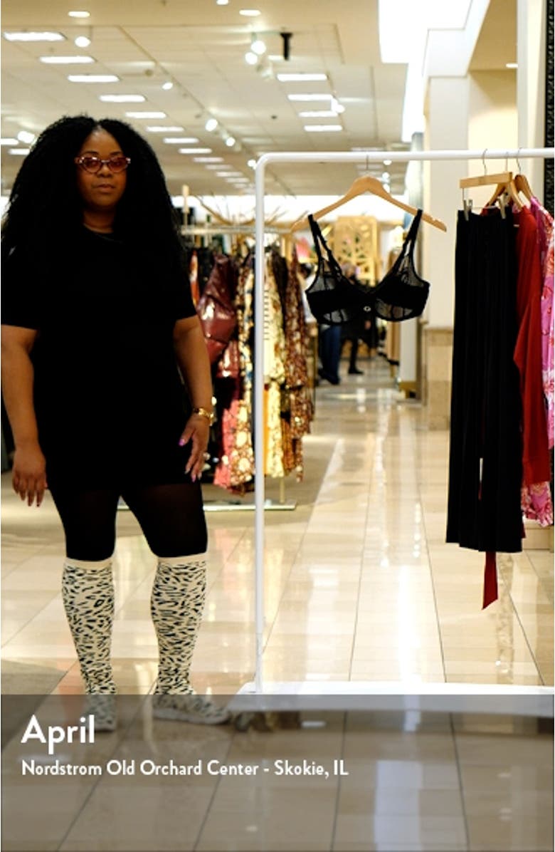 Parisian Allure Plunge Underwire Bra, sales video thumbnail