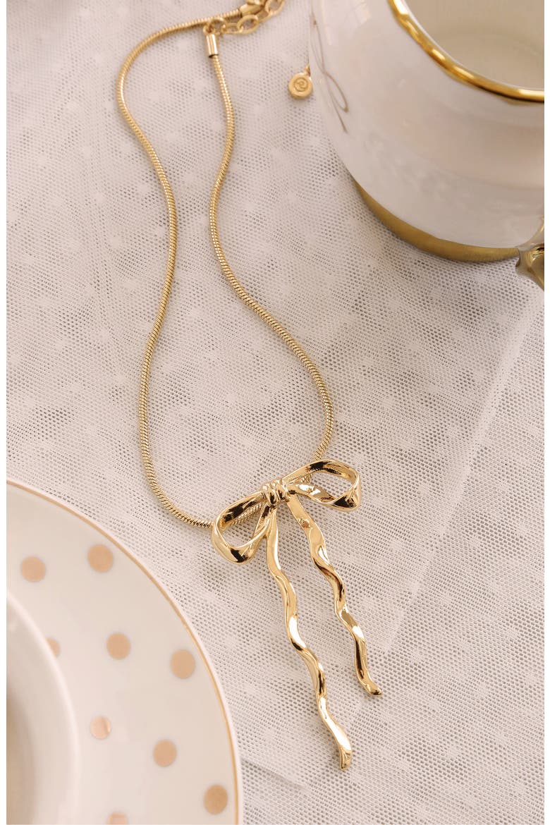 Bow Organica Pendant Necklace, Alternate, color, GOLD