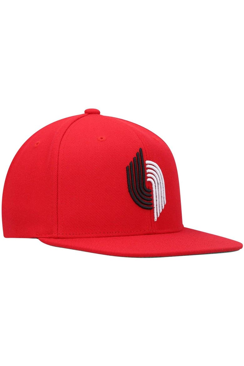 Men's Mitchell & Ness Red Portland Trail Blazers Hardwood Classics Team Ground 2.0 Snapback Hat, Alternate, color, Red