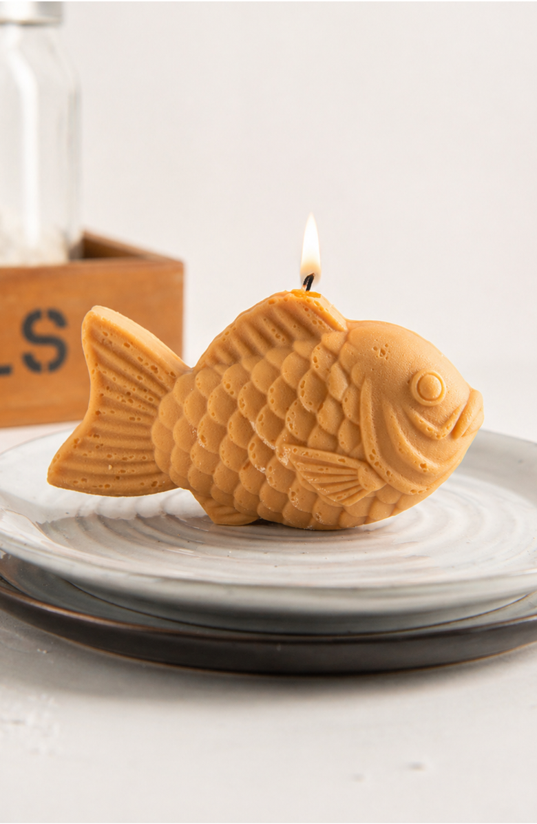Southlake gifts Taiyaki Candle, Alternate, color, Golden Brown