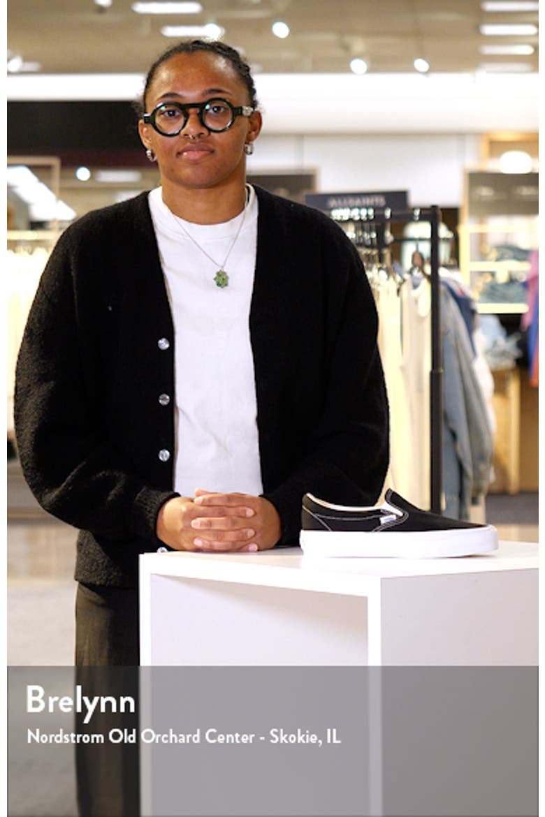 Reissue '98 Premium Classic Sneaker video