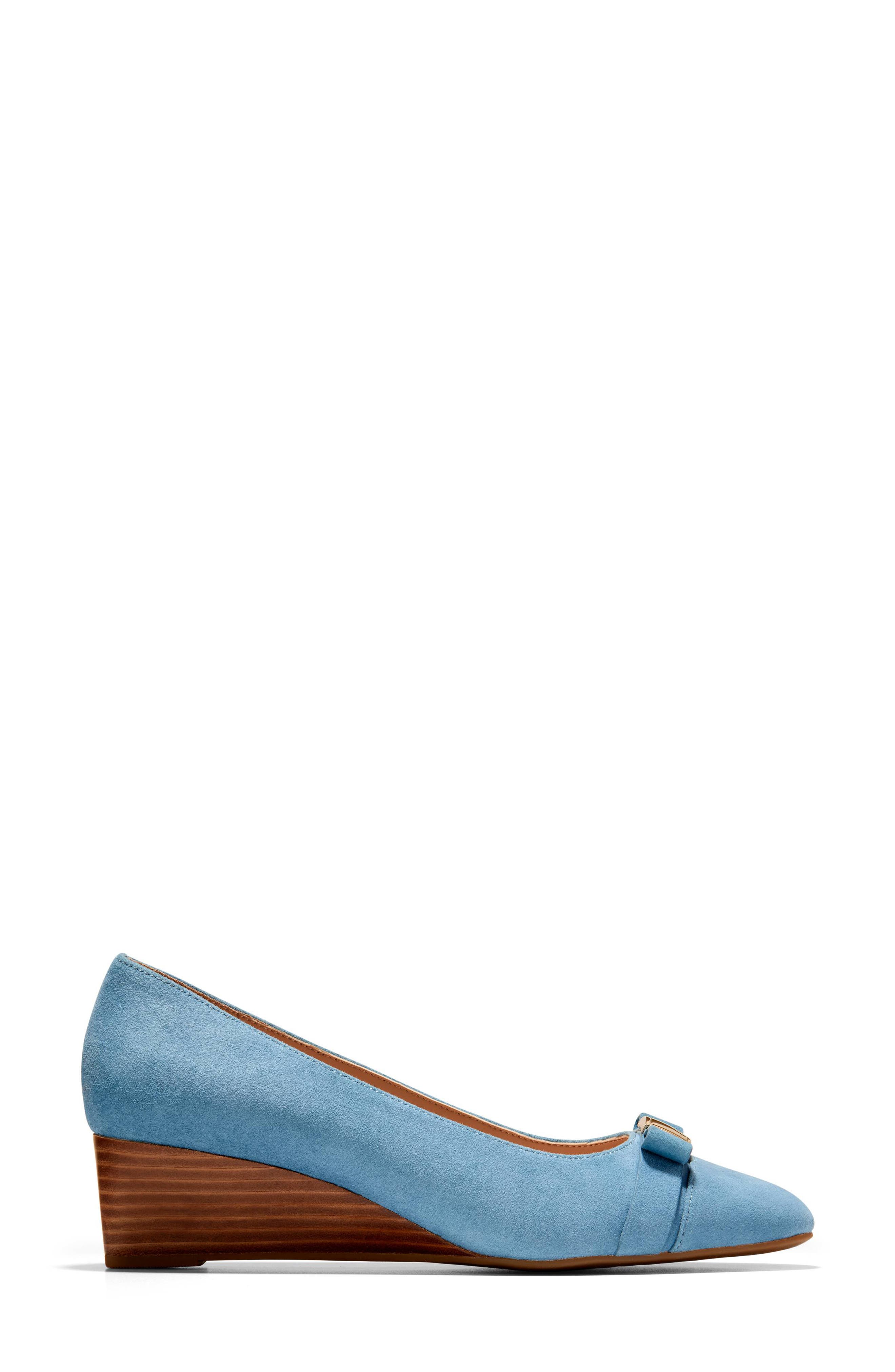 Malta Bow Wedge Pump, Alternate, color, PROVINCIAL BLUE SUEDE