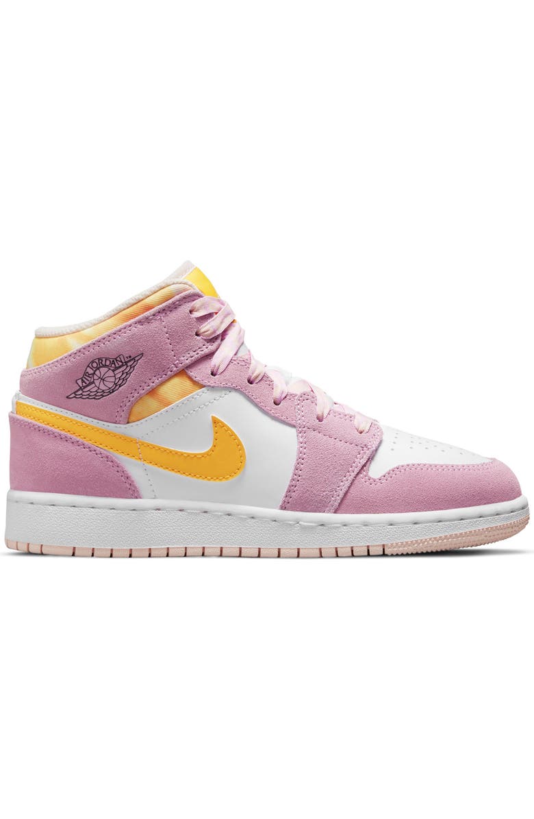 Nike Air Jordan 1 Mid SE Basketball Sneaker, Alternate, color,