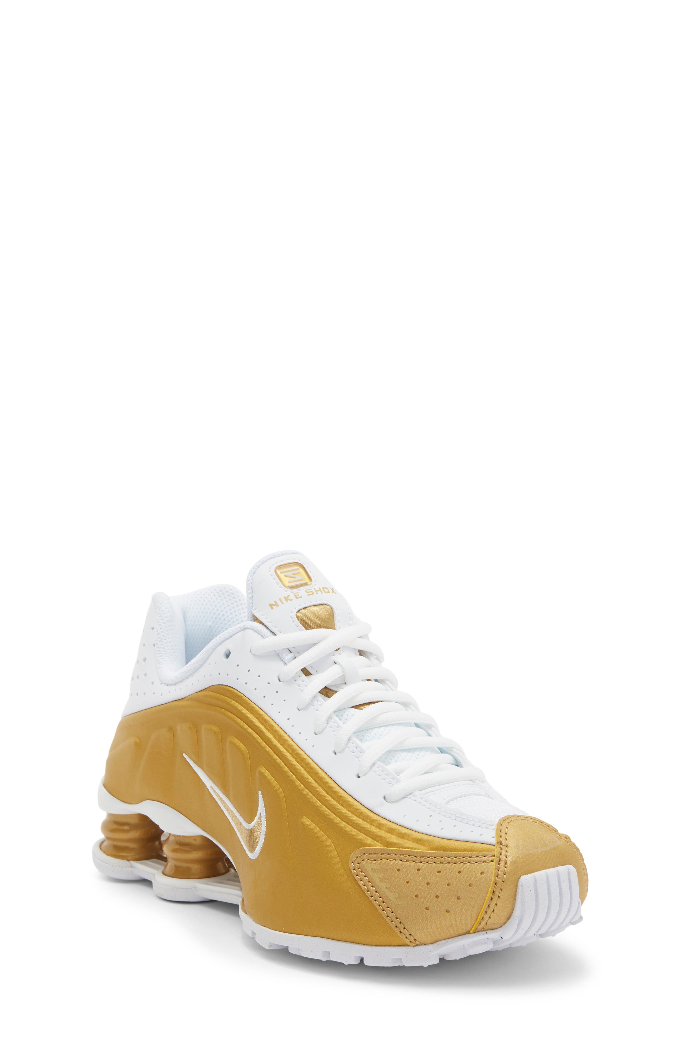 Shox R4 Sneaker