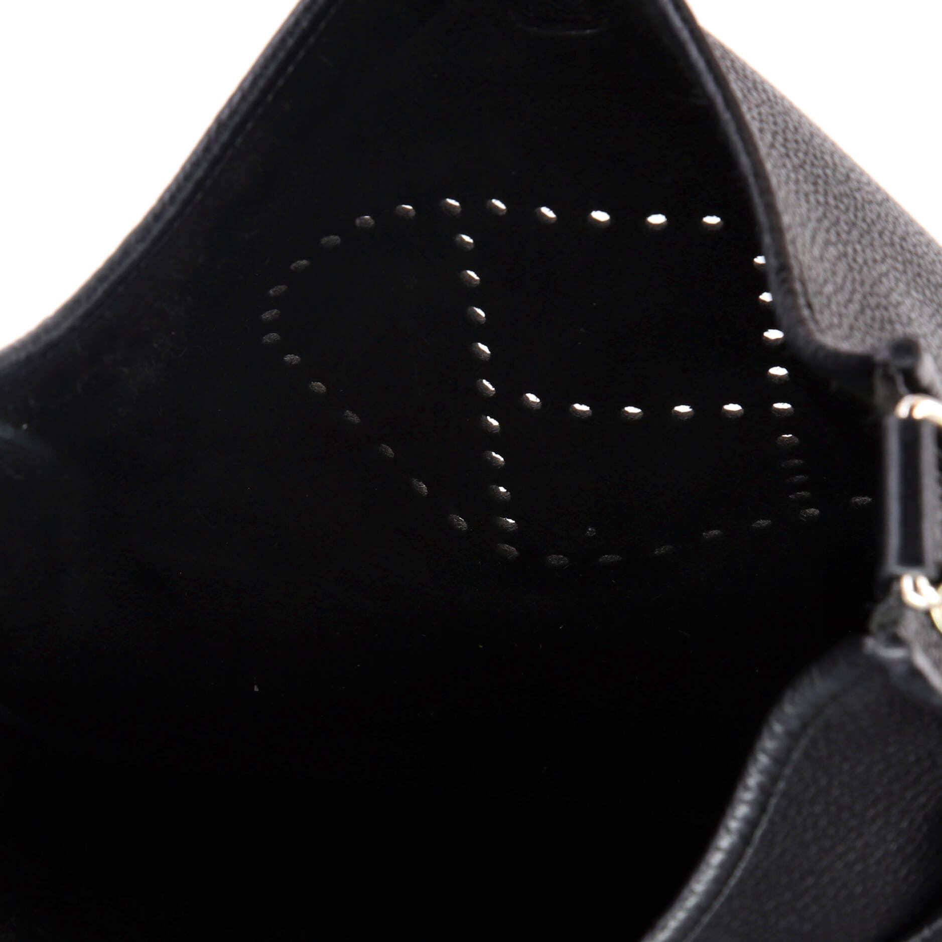 Pre-Owned Hermes Evelyne Bag Gen III Clemence PM, Alternate, color, Noir