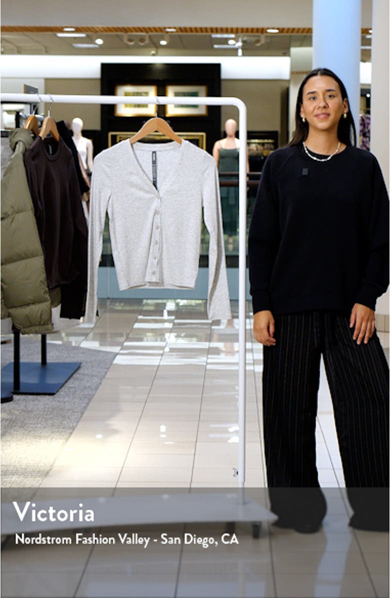 Pose Cardigan, sales video thumbnail