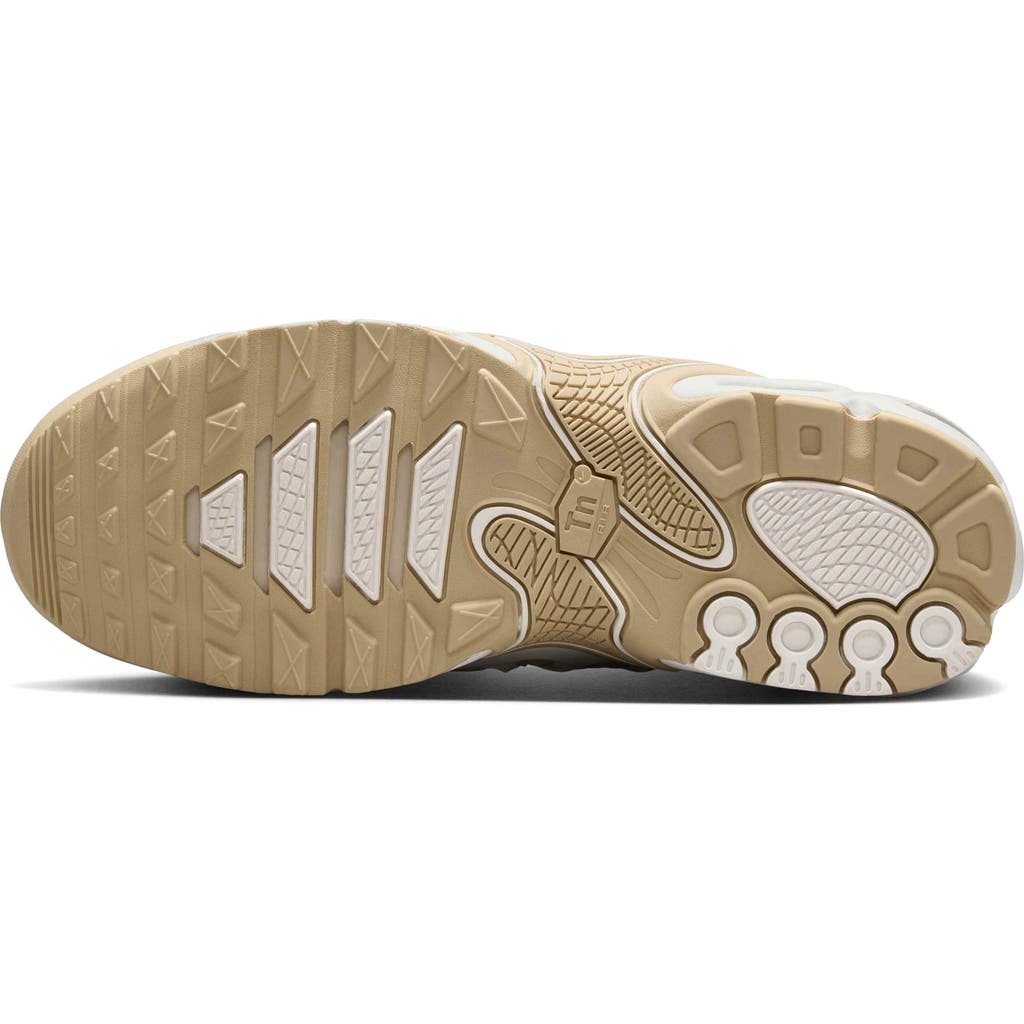 Nike Air Max Plus Drift Sneaker