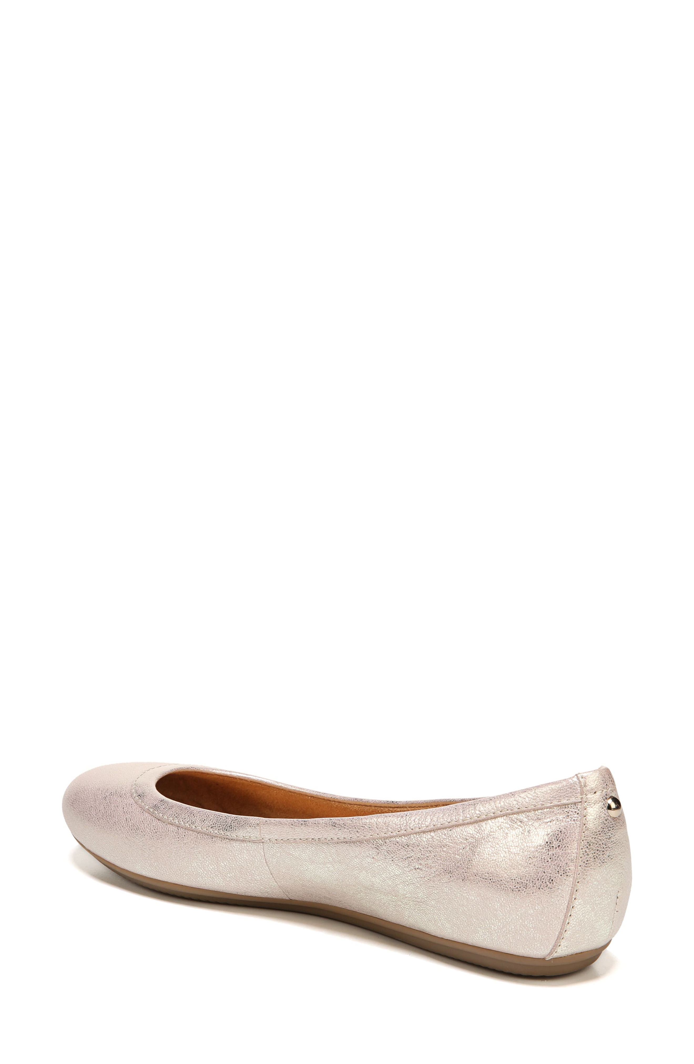 Naturalizer Brittany Ballet Flat, Alternate, color, 