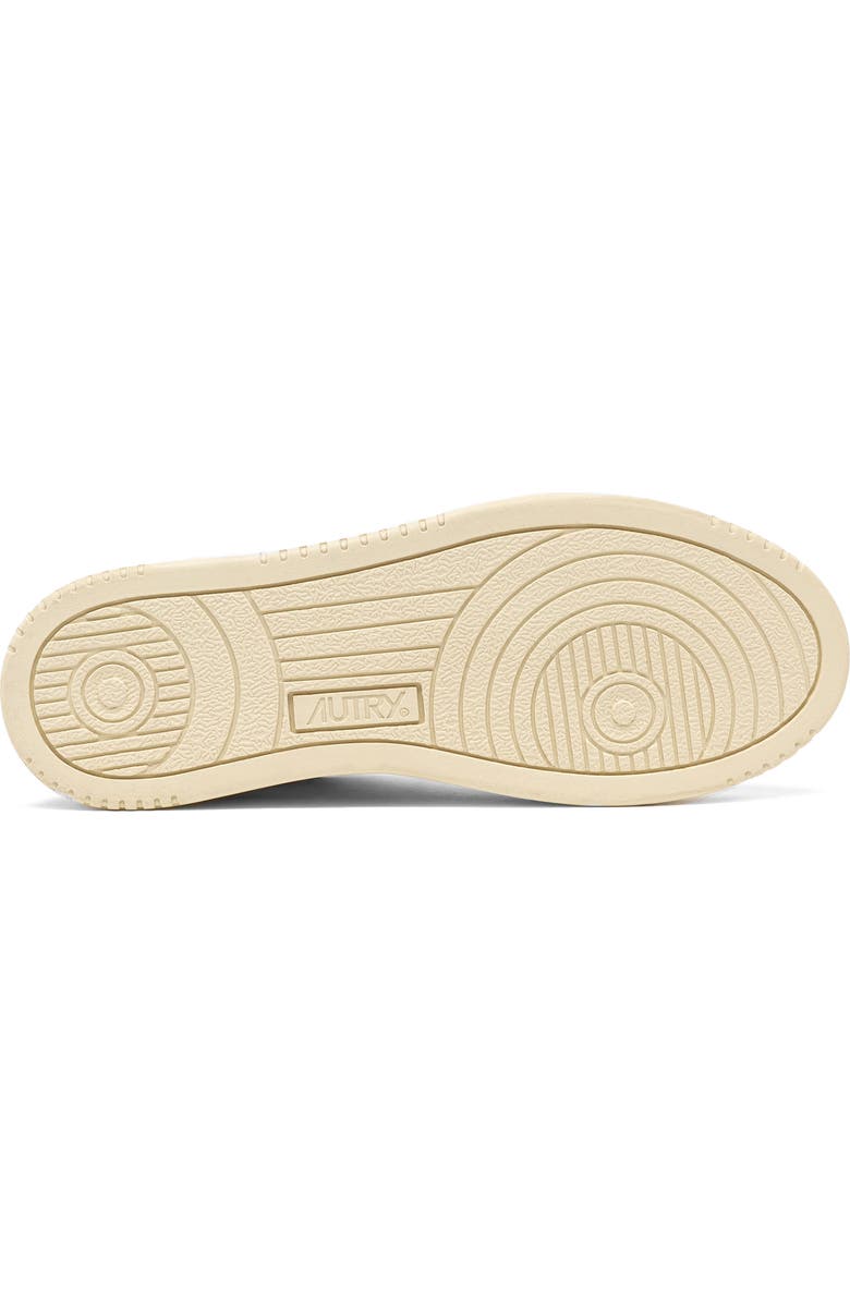 AUTRY Medalist Low Sneaker, Alternate, color, Metal/Snake Silver