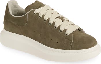 Oversized Sneaker
